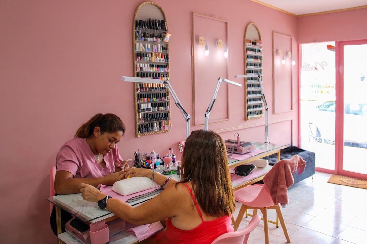 Pali Nail & Spa — photo